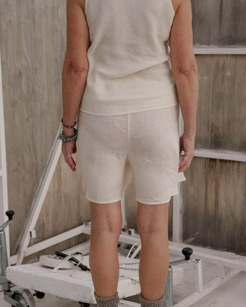 BASERANGE Dydine Tooth Shorts - Fine Linen outlook
