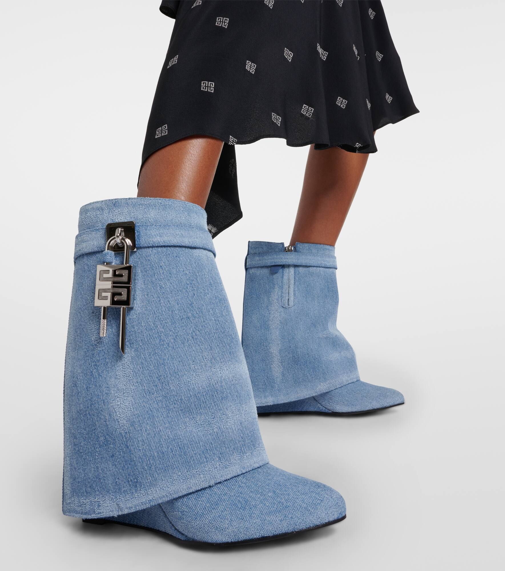 Shark Lock denim ankle boots - 3