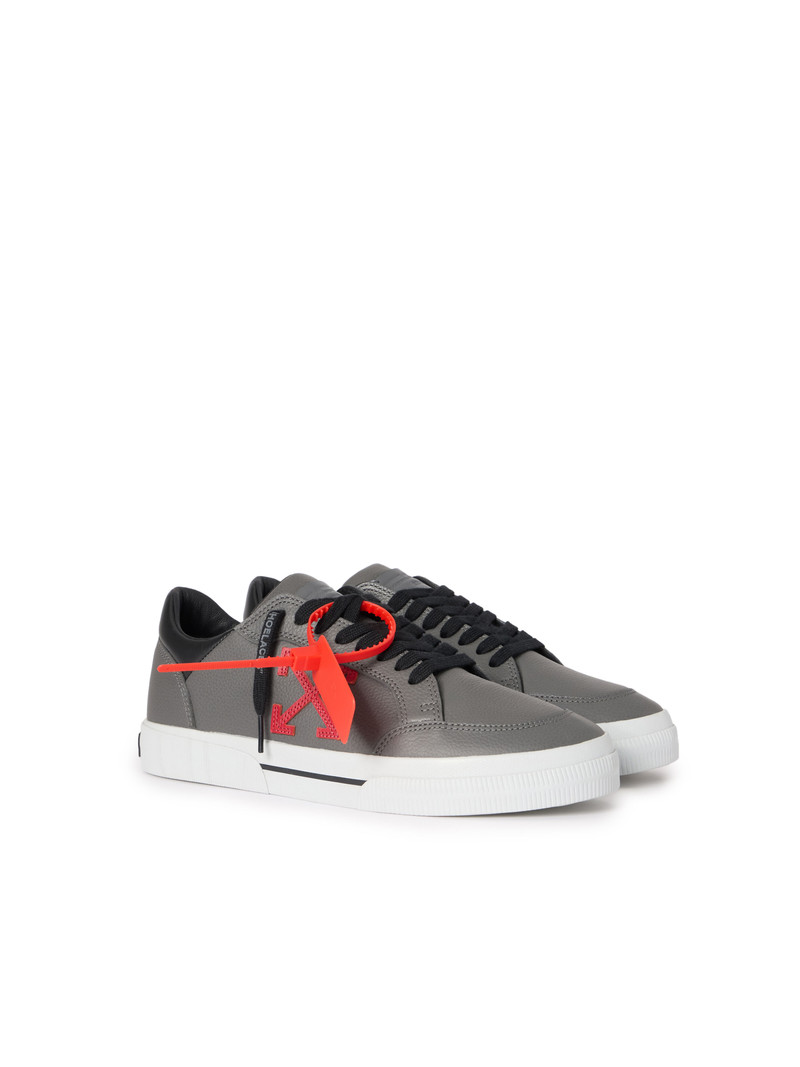 Vulcanized Low Sneakers 3