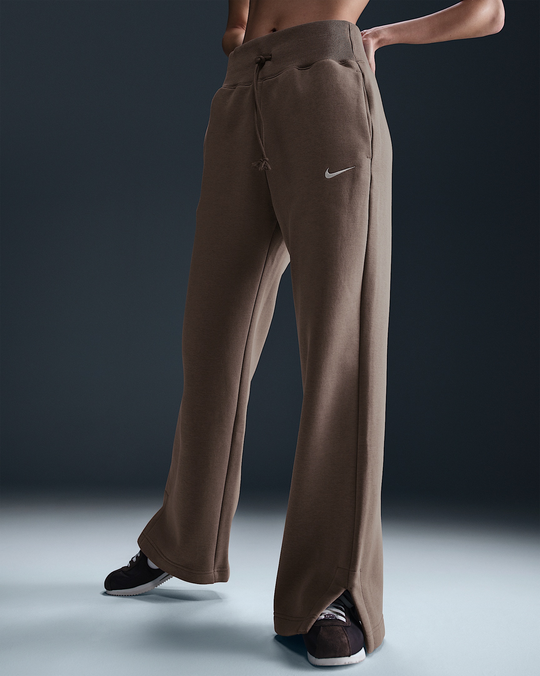 Nike Sportswear Phoenix Fleece Women's High-Waisted Wide-Leg Sweatpants - 2