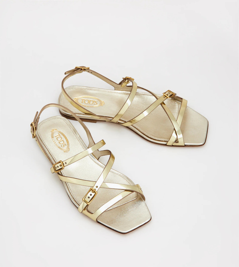 Tod's SANDALS IN LEATHER - GOLD outlook