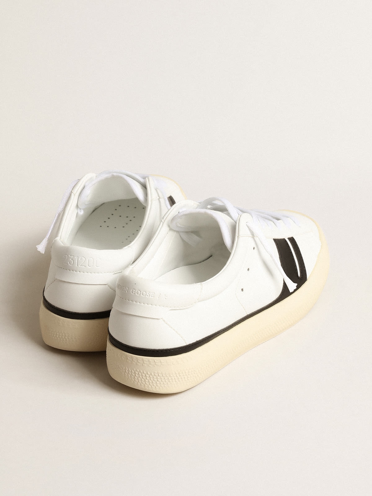 Yatay Model 1B sustainable sneakers with white bio-based upper and black Y - 5