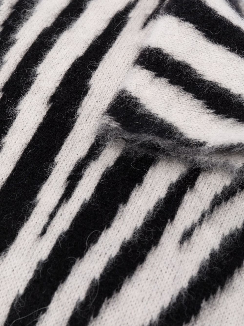 zebra-print knit scarf - 3