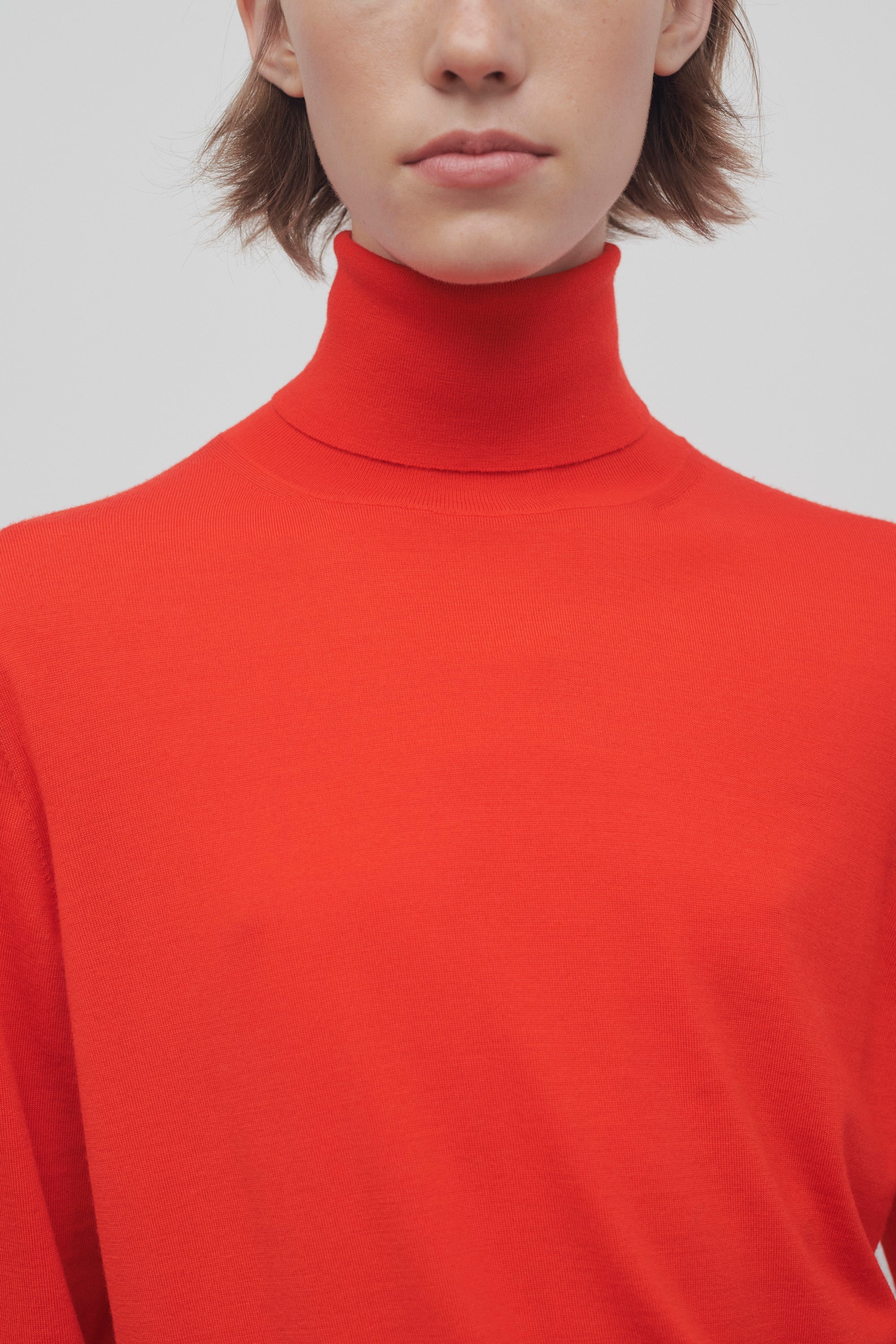 Heva Turtleneck in Wool - 6