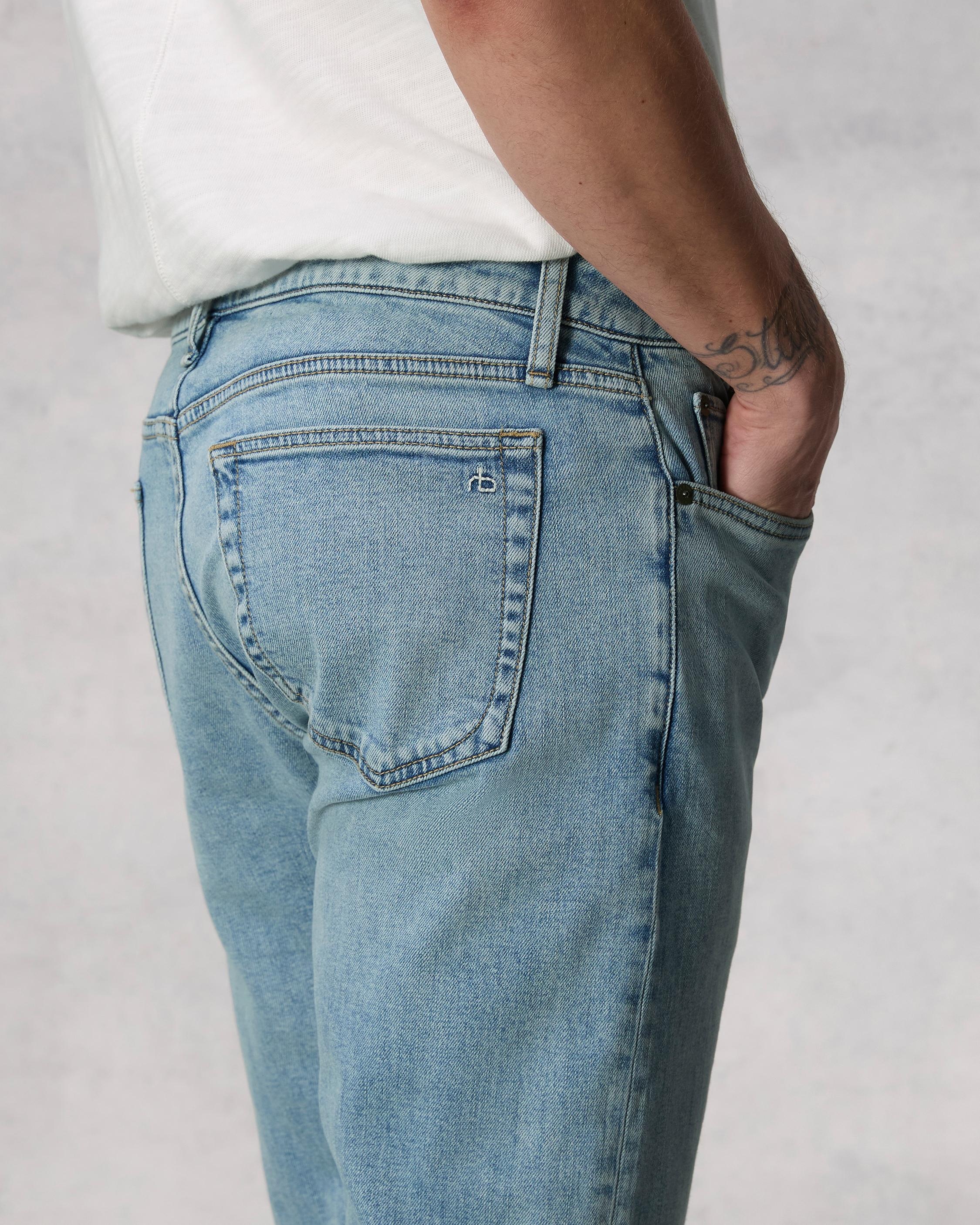 Fit 3 - Lenox
Athletic Fit Authentic Stretch Jean - 6