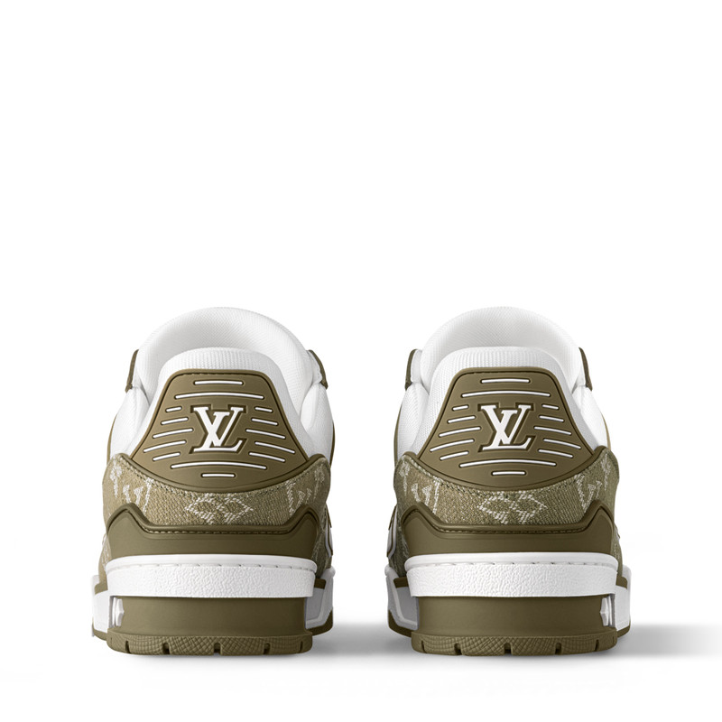 LV Trainer Sneaker 4