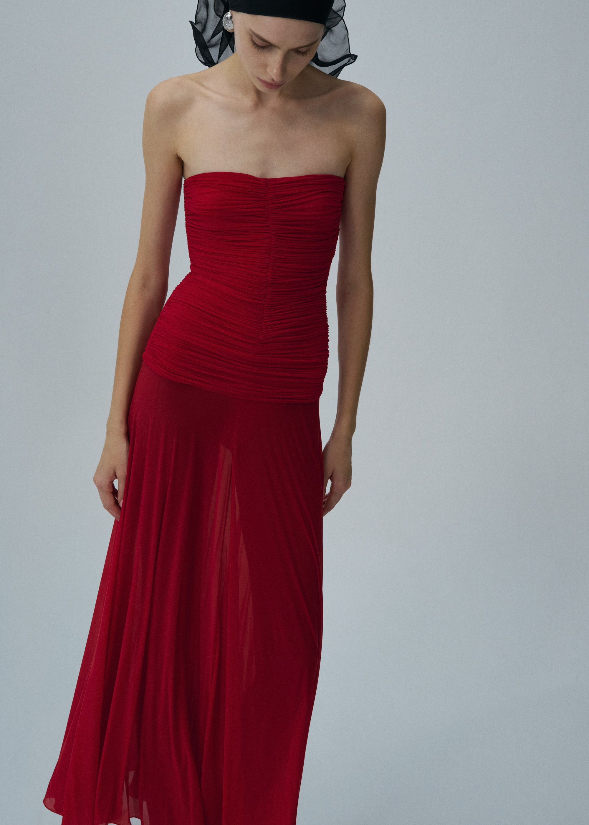 Strapless cupro midi dress in red - 4