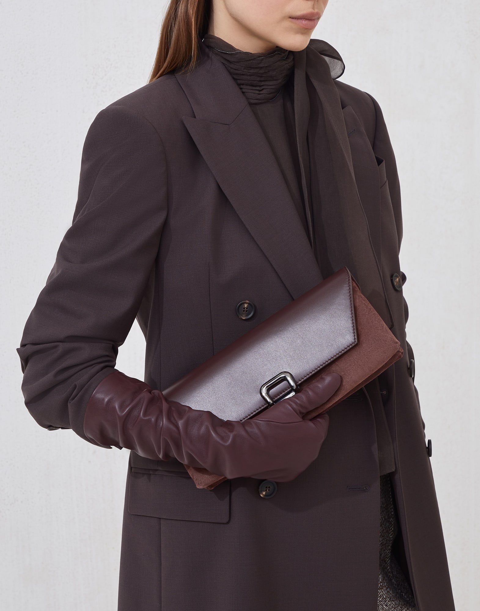 Sartorial pouch bag in suede and calfskin - 4