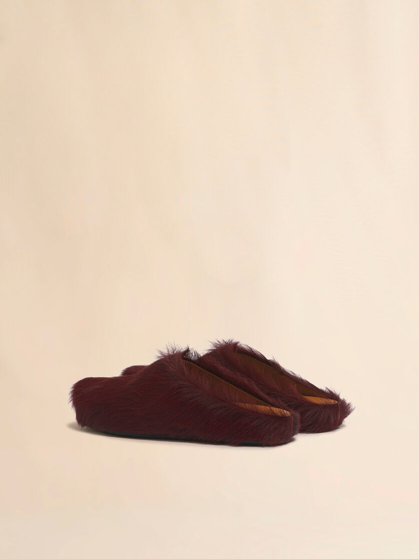 RED LONG HAIRCALFSKIN FUSSBETT SABOT - 3