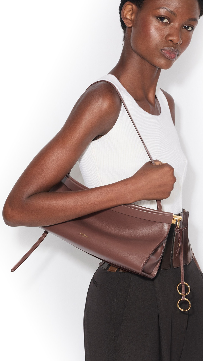 LE CLICK EAST WEST MEDIUM BAG IN CALFSKIN 4