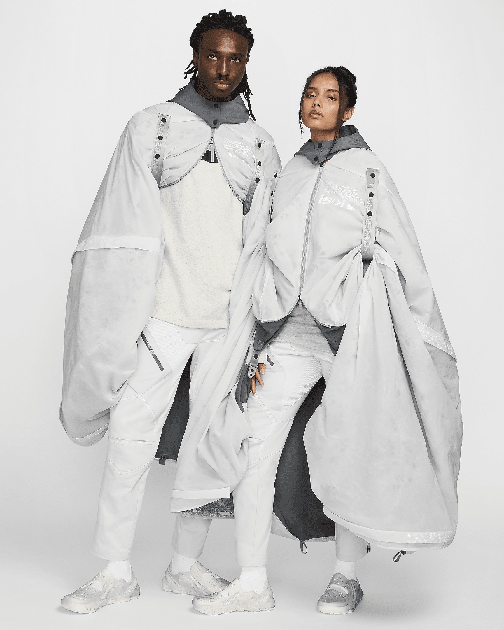 Nike ISPA Metamorph Poncho - 11