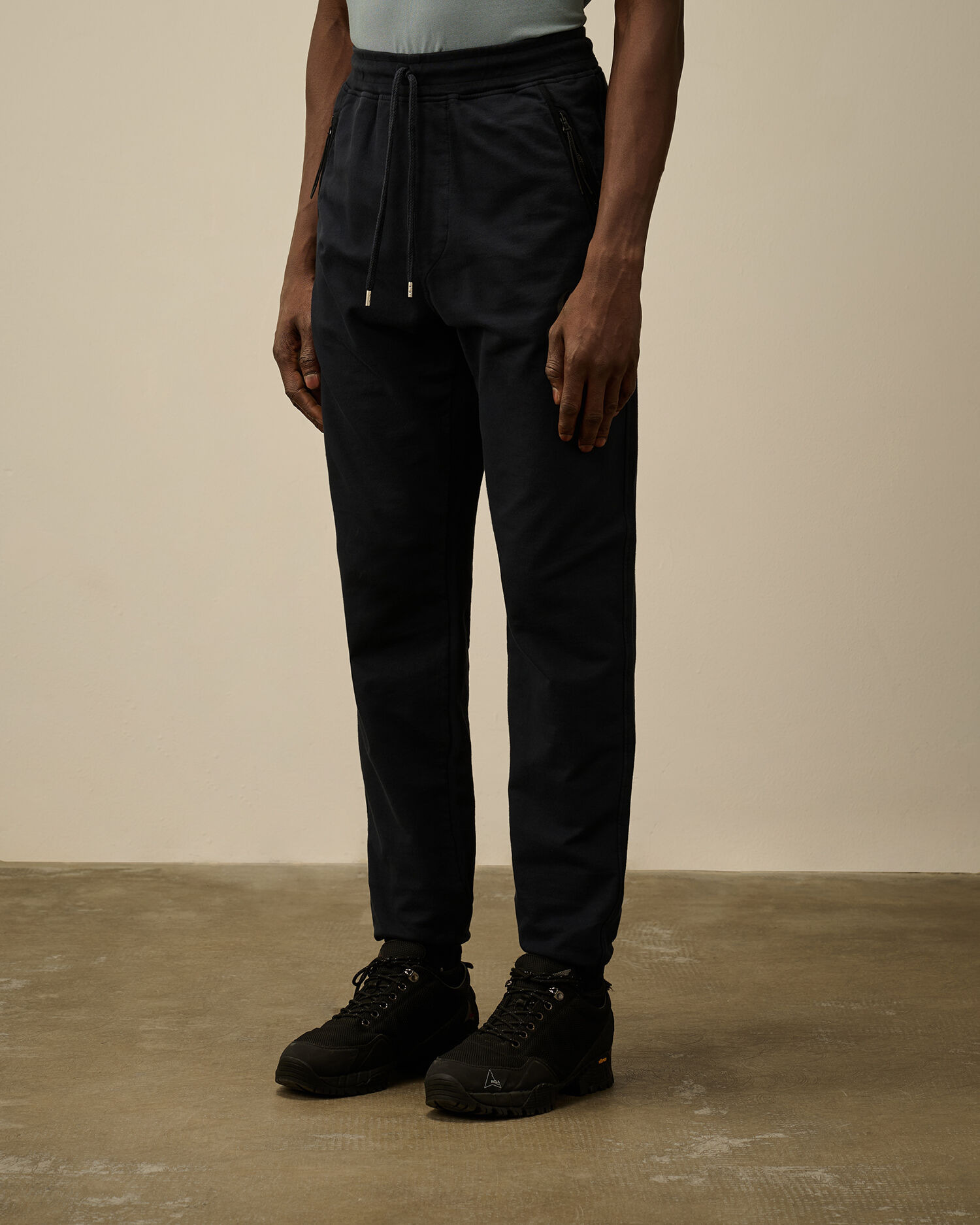 Light Fleece Logo Sweatpants - 3