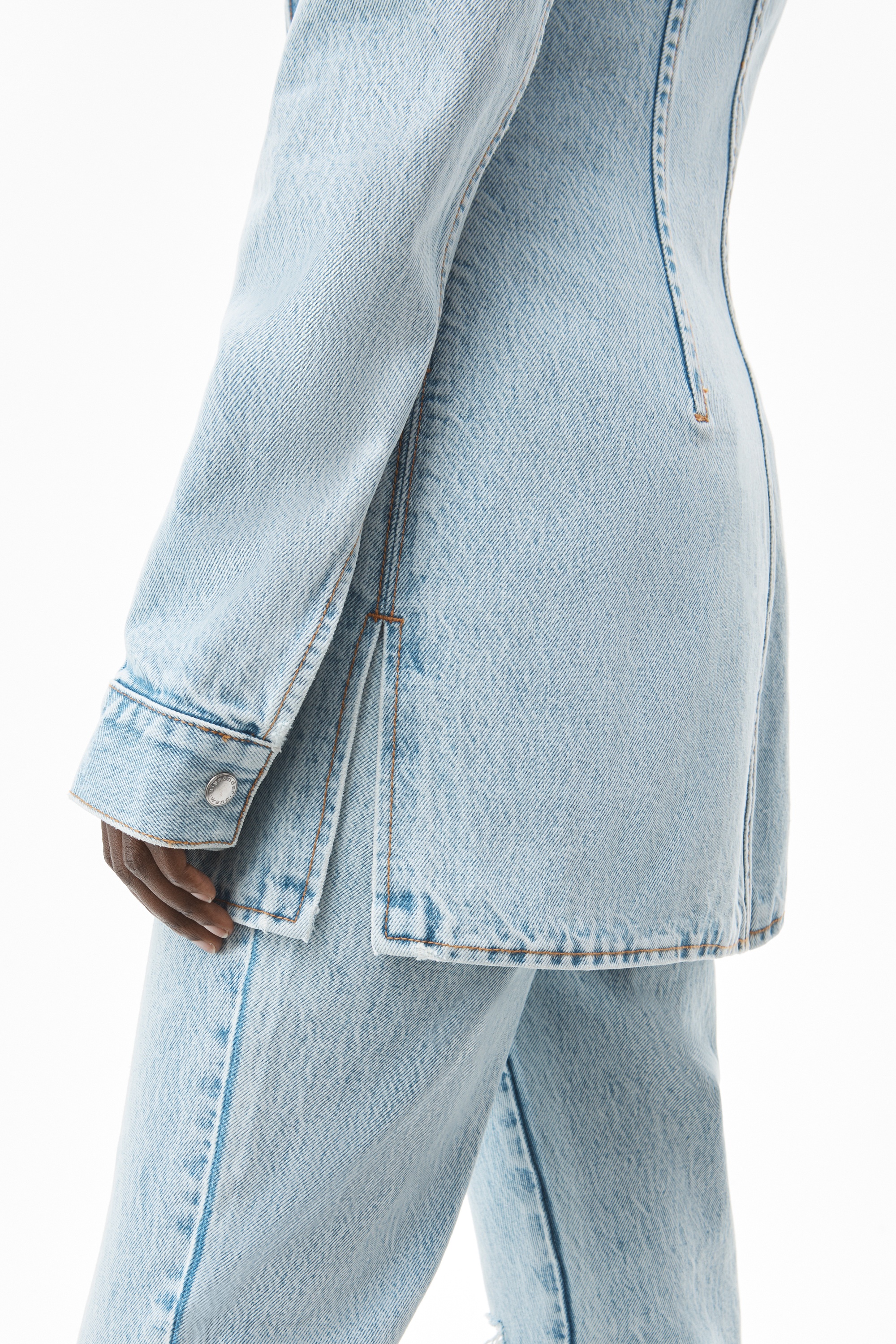 PEAK LAPEL FITTED SHIRT JACKET IN DENIM - 3