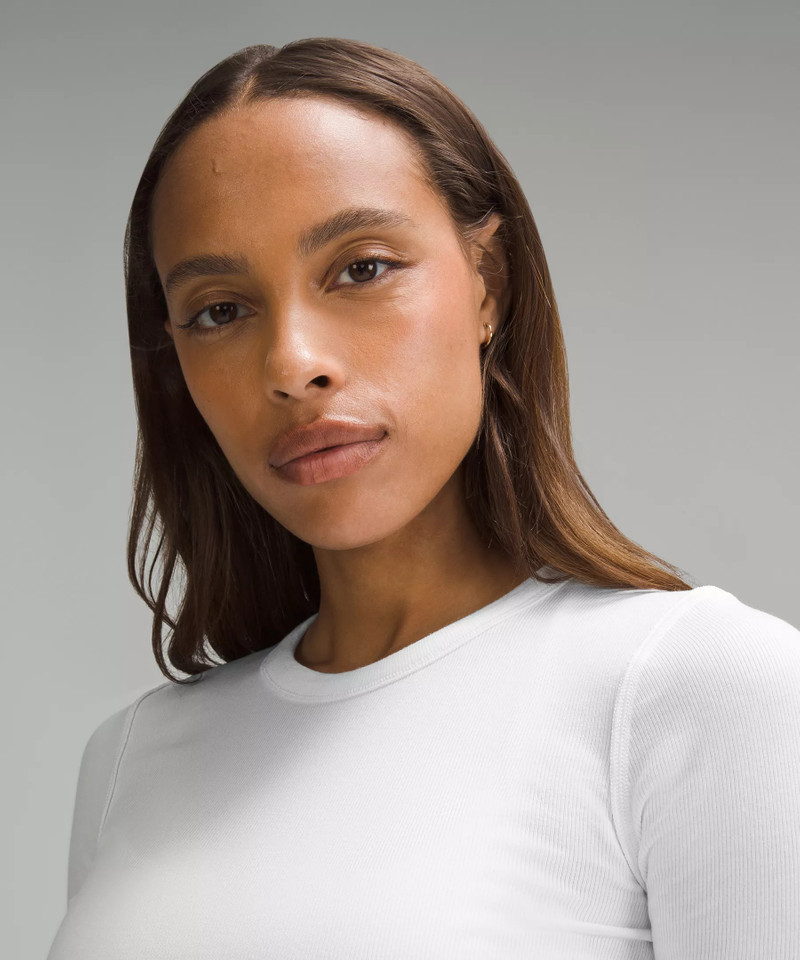 Hold Tight Straight Hem Cropped T-Shirt 4