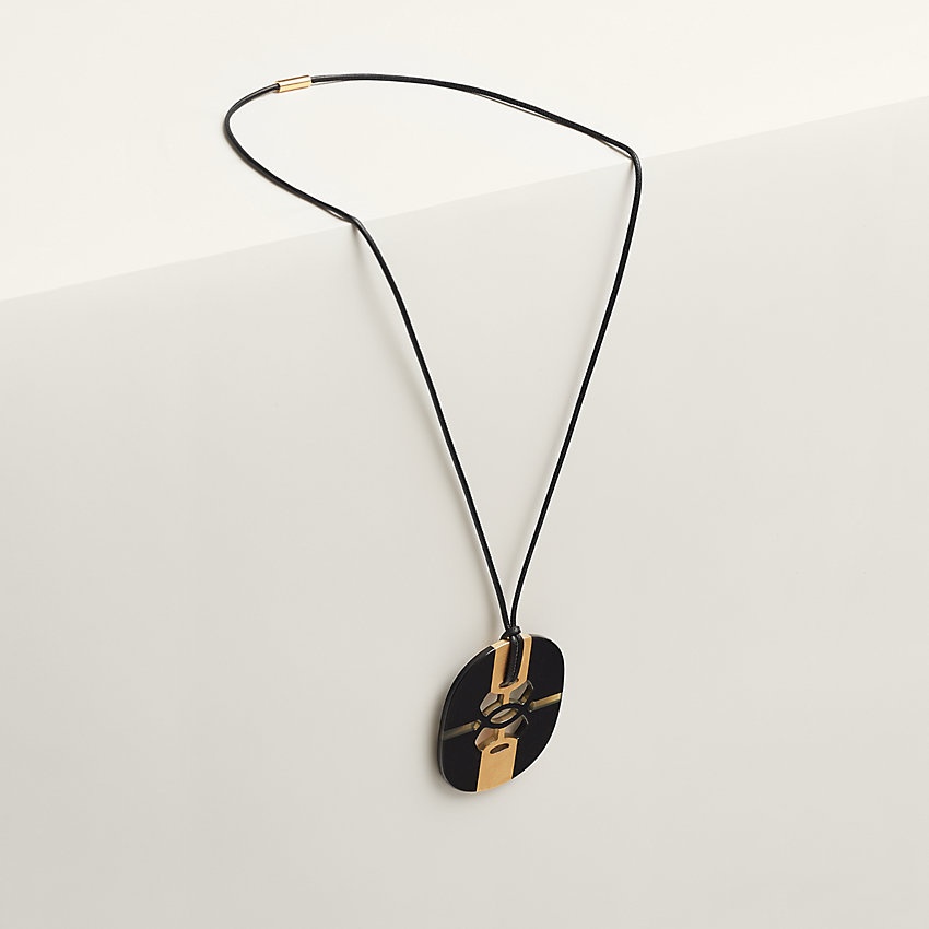 Casaque pendant, small model - 2