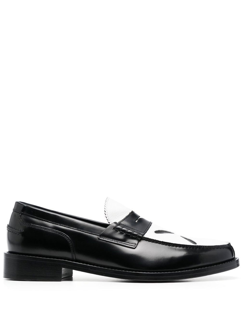 Slashed leather loafers 1