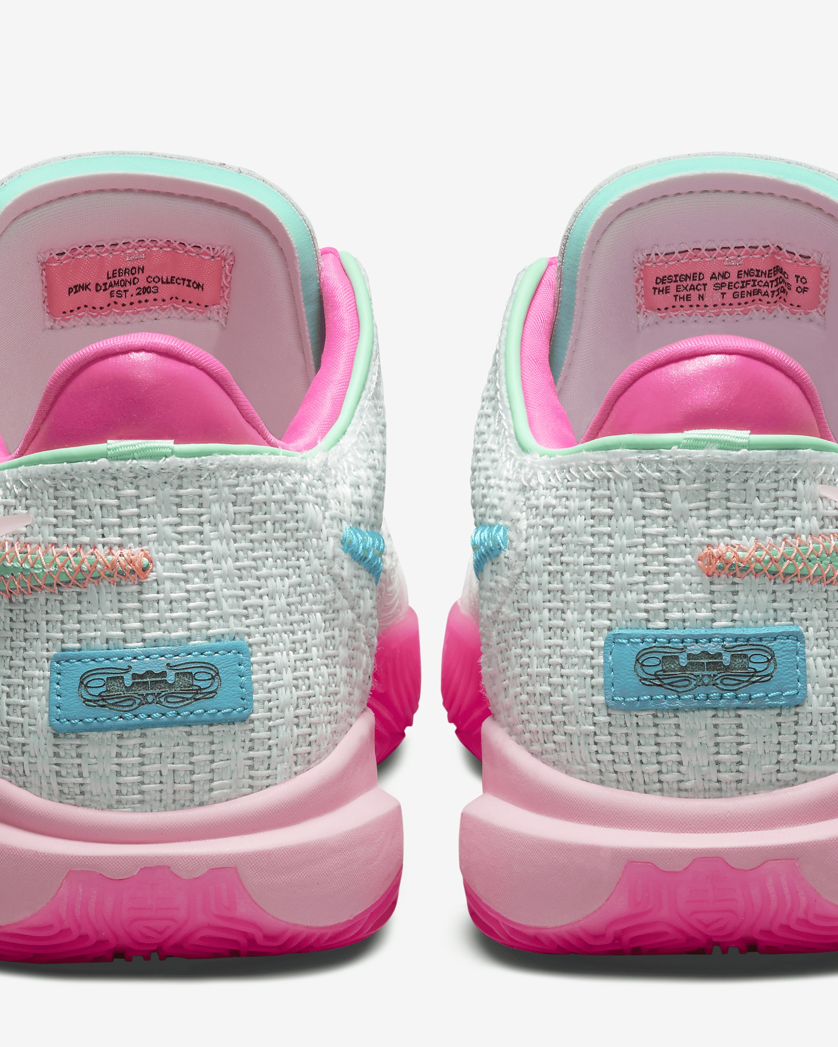 レブロン20 LEBRON20 タイムマシーン Top 5 LeBron Sneaker EVER!? LeBron 20 