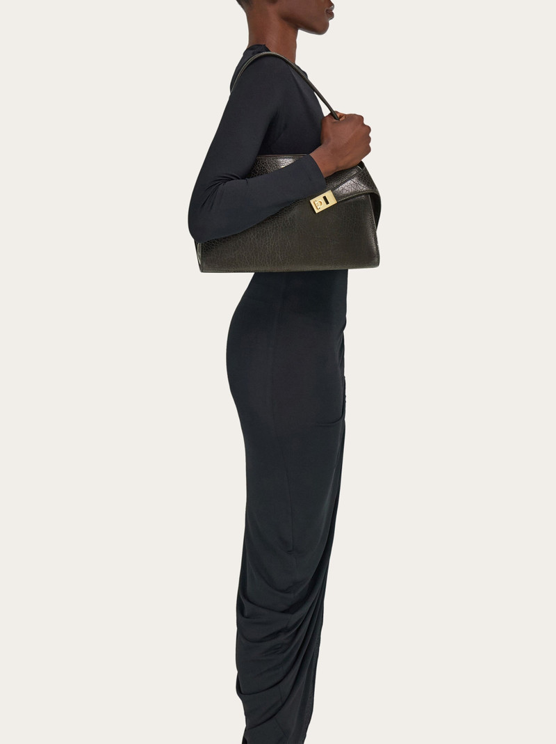 FERRAGAMO Hug soft bicolor shoulder bag (M) outlook