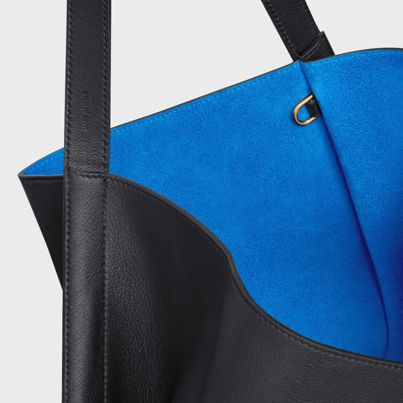 MEDIUM CUBE BAG IN SUPPLE CALFSKIN 4