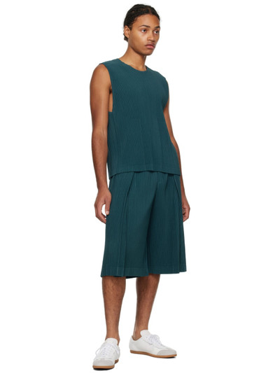 ISSEY MIYAKE Green Tailored Pleats 2 Shorts outlook
