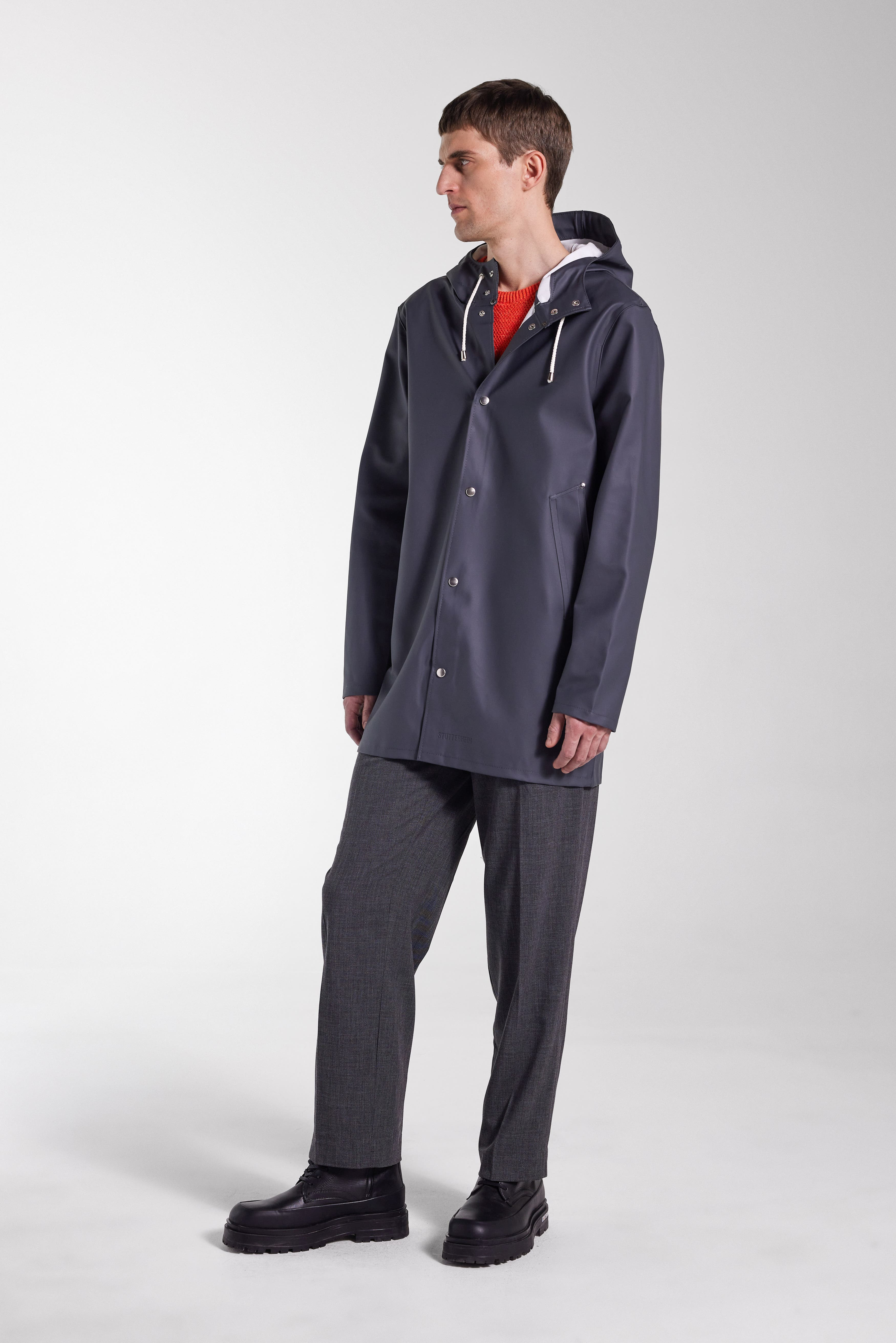 Stutterheim Stockholm Long Sleeve Hooded Raincoat in Charcoal at Nordstrom - 6