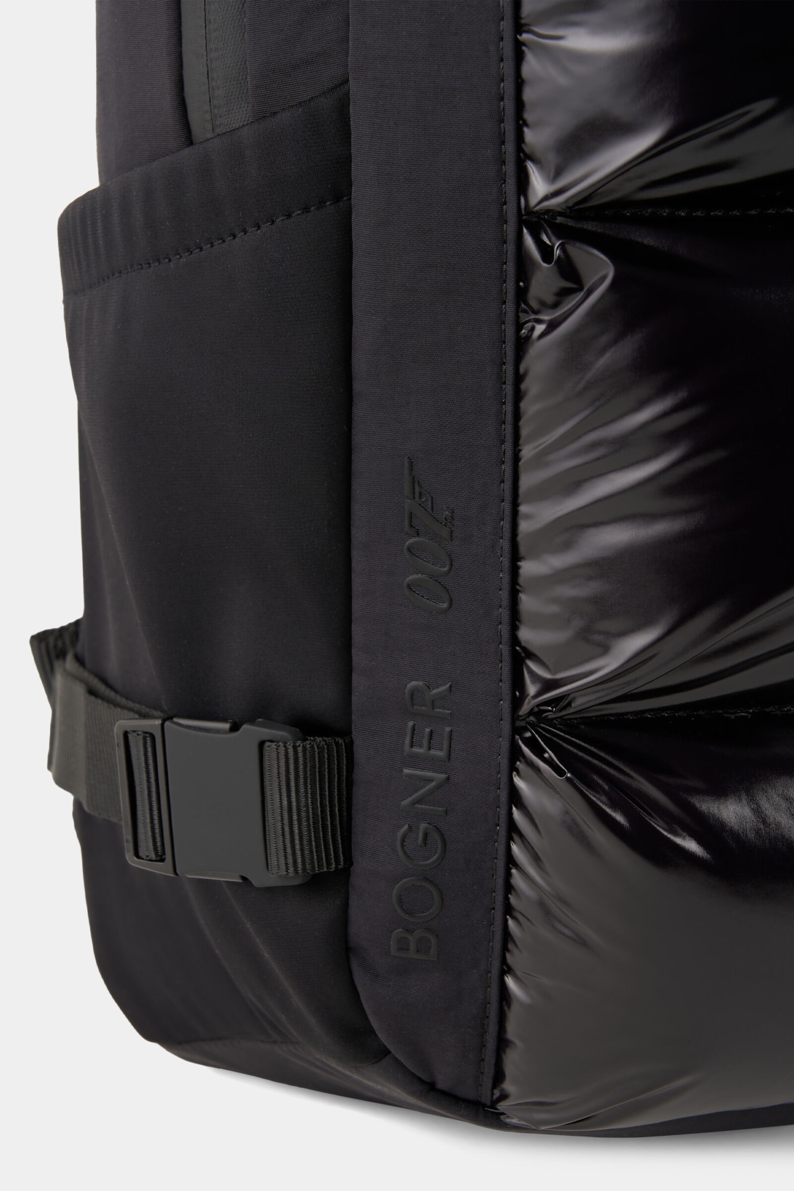 007 Lennard Backpack in Black - 6