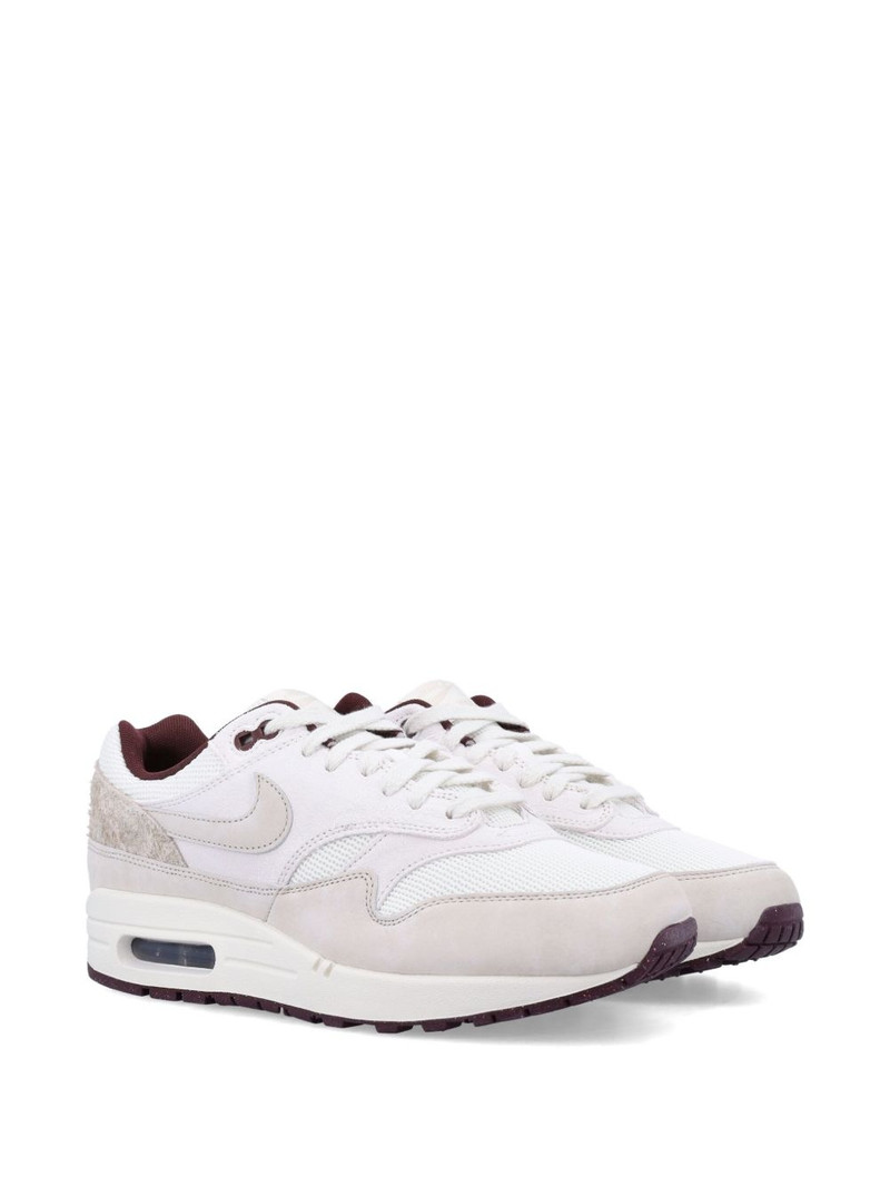 Nike Air Max 1 sneakers outlook