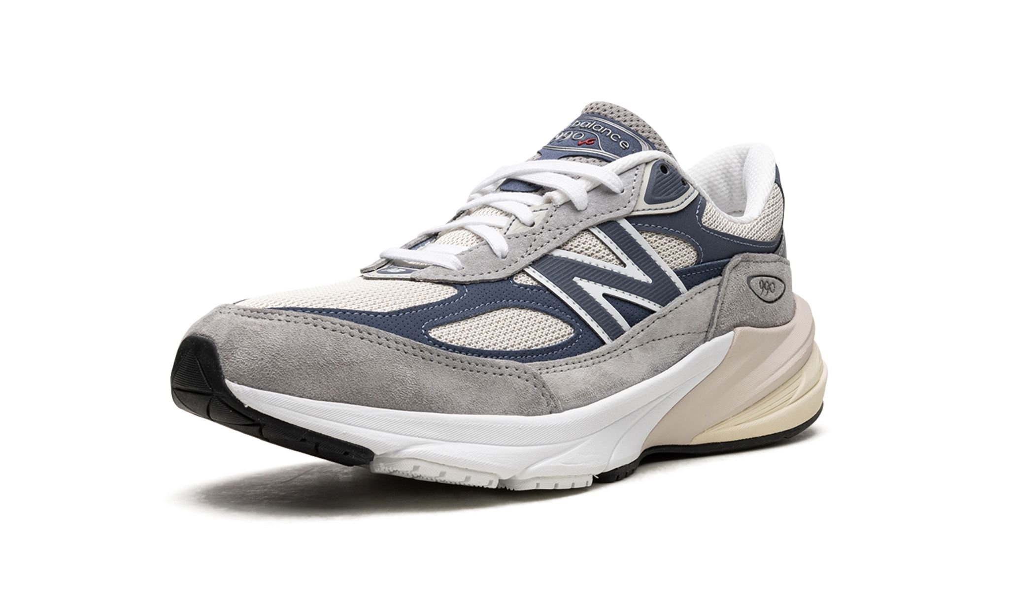 990v6 "Made in USA - Grey Day" - 4