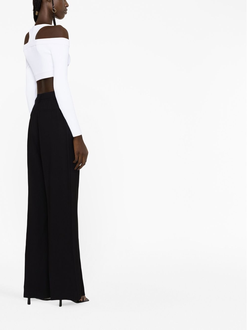 cold-shoulder cropped knit top - 3