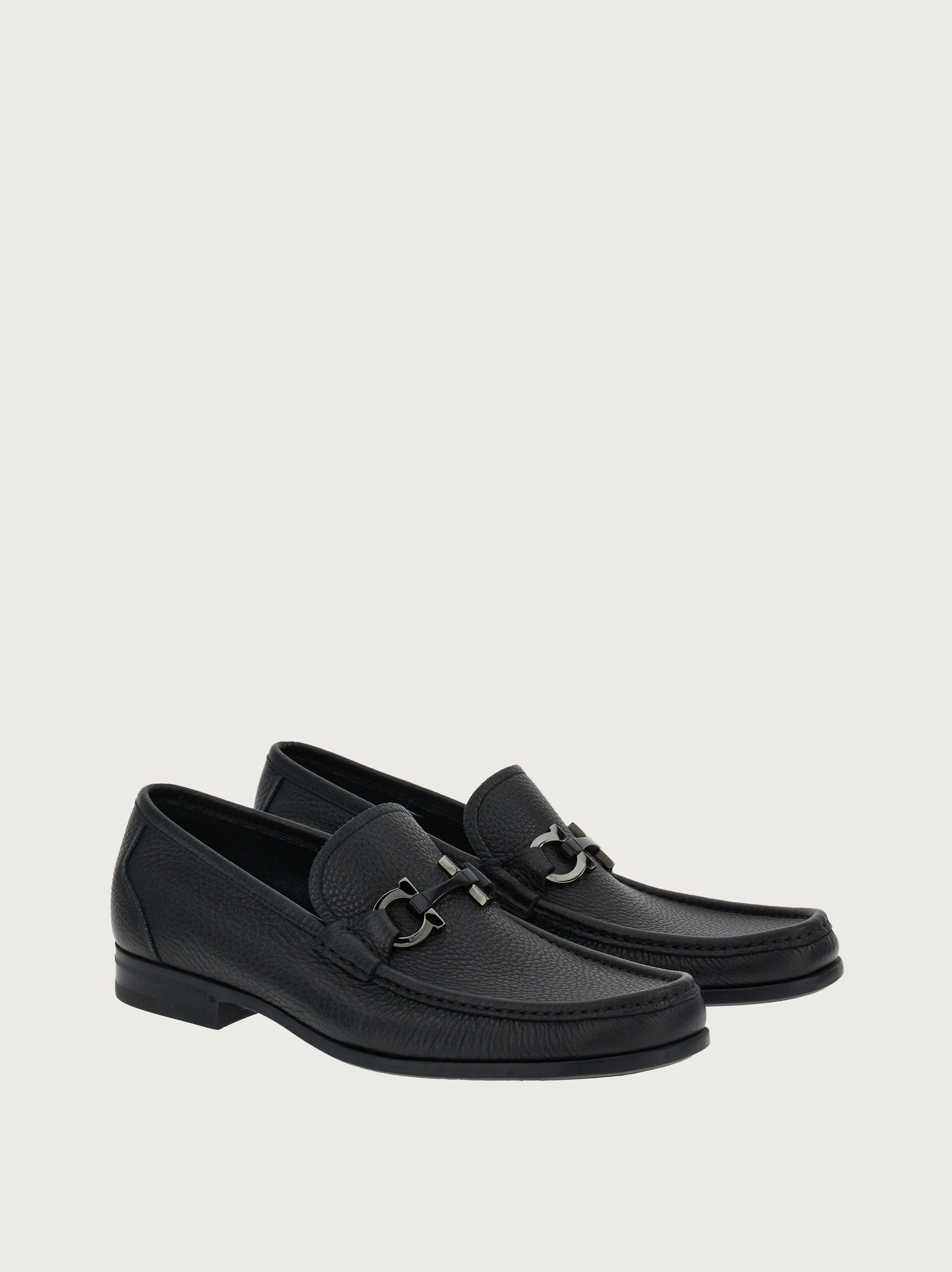 Moccasin with Gancini ornament - 5