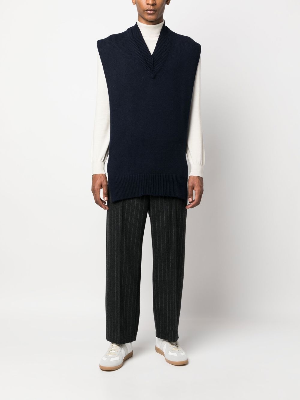 V-neck layered vest - 2