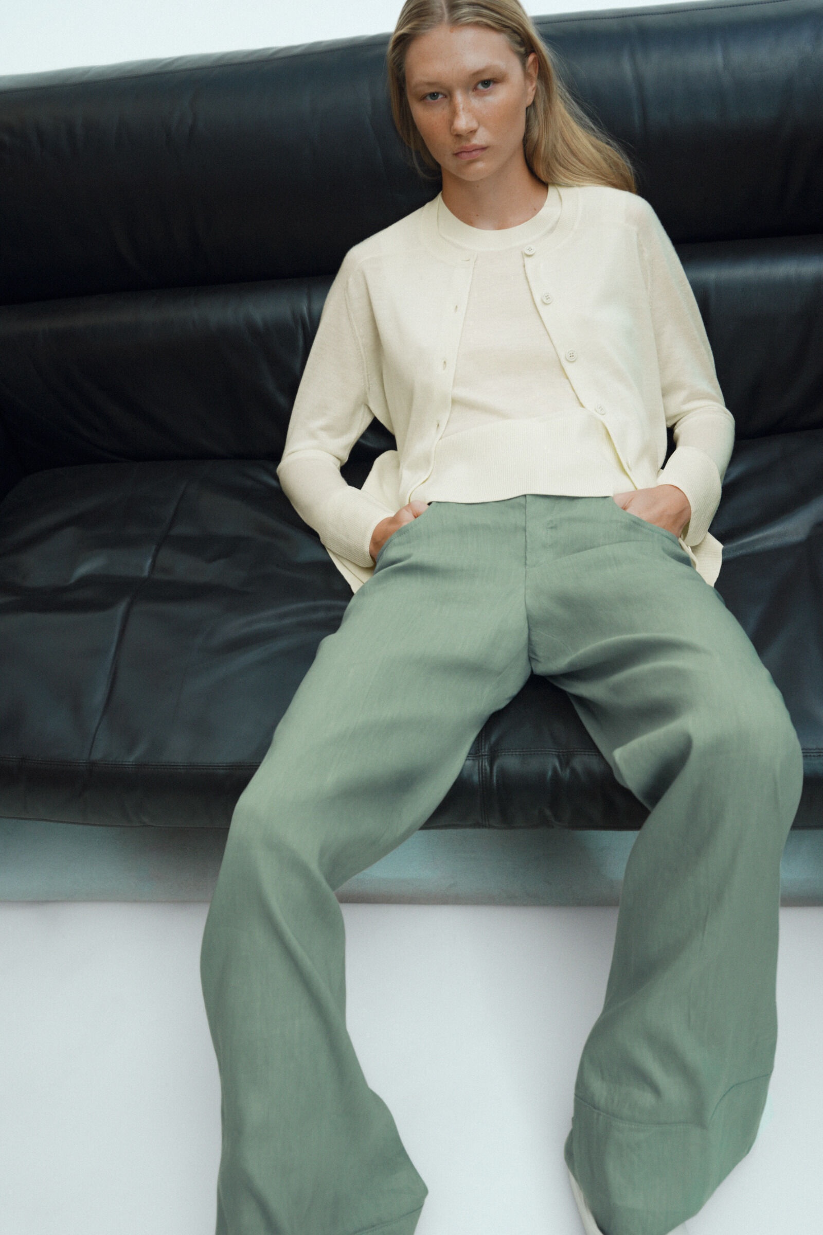 Rayen Marlene trousers in Eucalyptus - 6