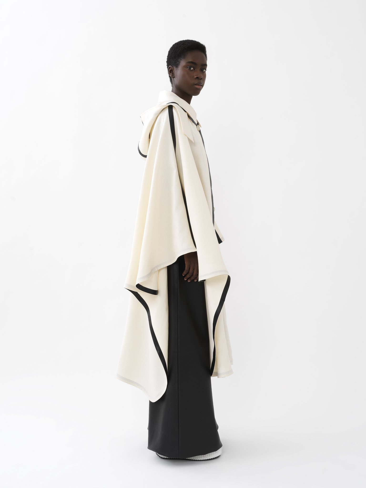 HOODED CAPE - 4