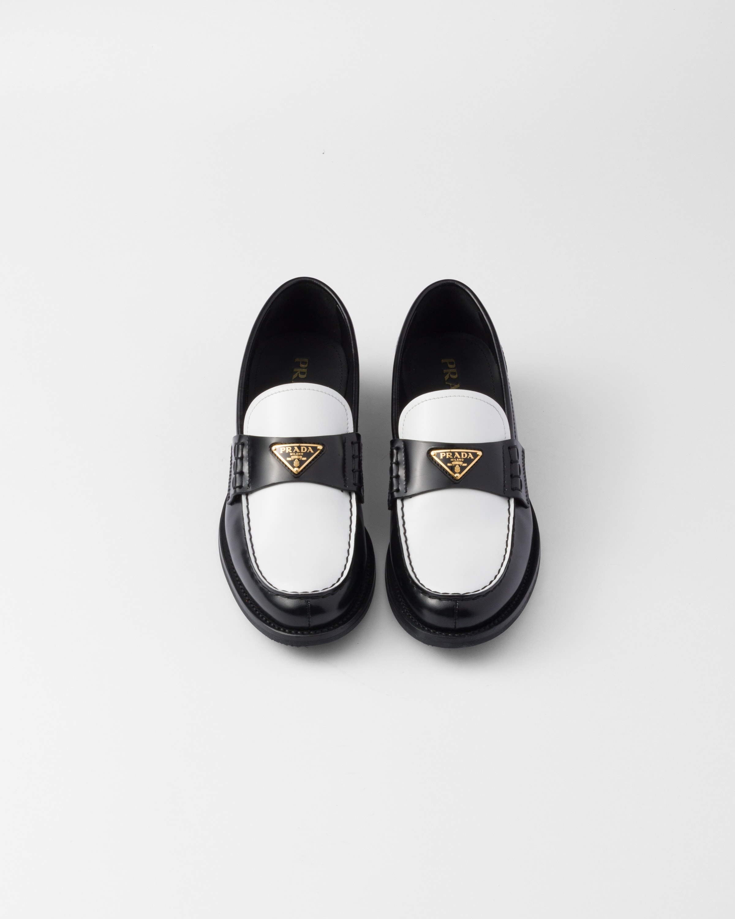 Two-tone brushed leather loafers - 4