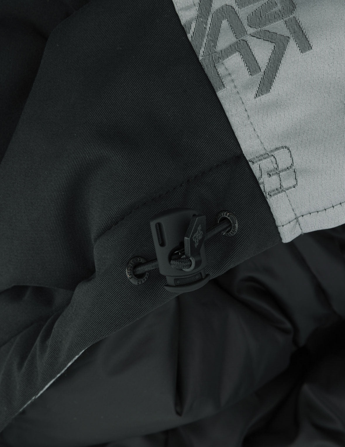 Allover Logo Jacquard Oversized Skidoo Anorak Padding Jacket - 11