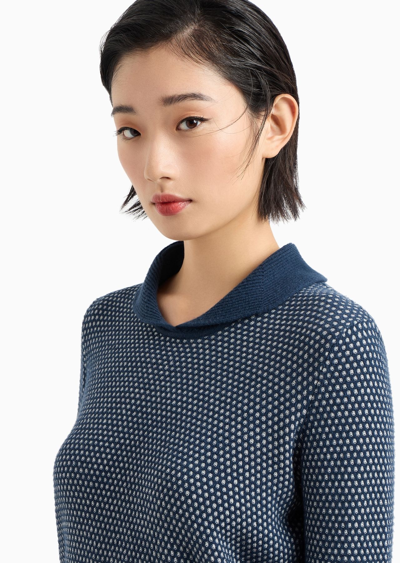 Icon two-tone jumper with a jacquard op-art motif - 5