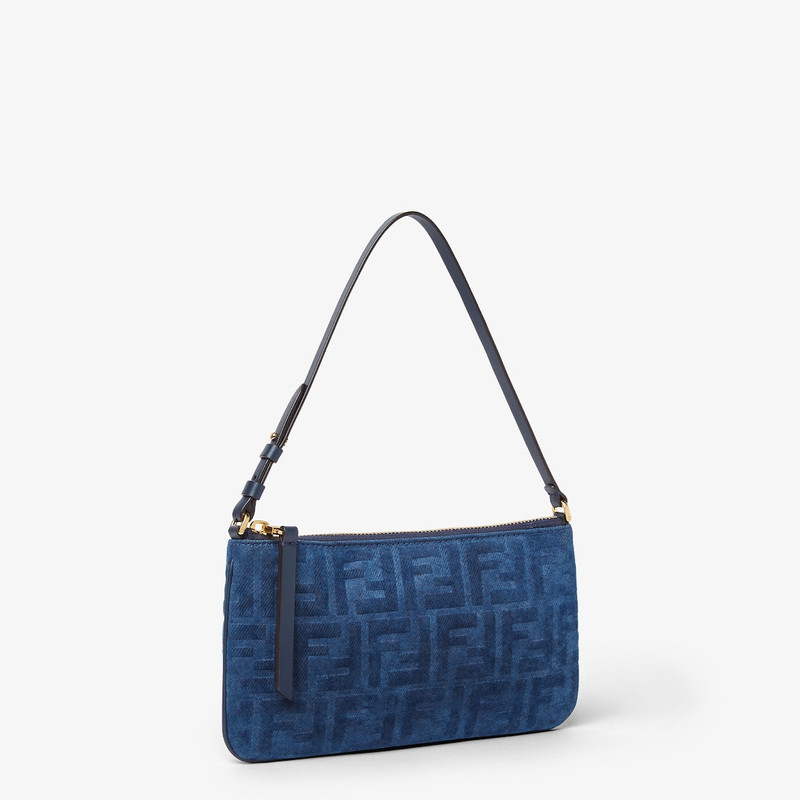 FENDI Flat Baguette Pouch outlook