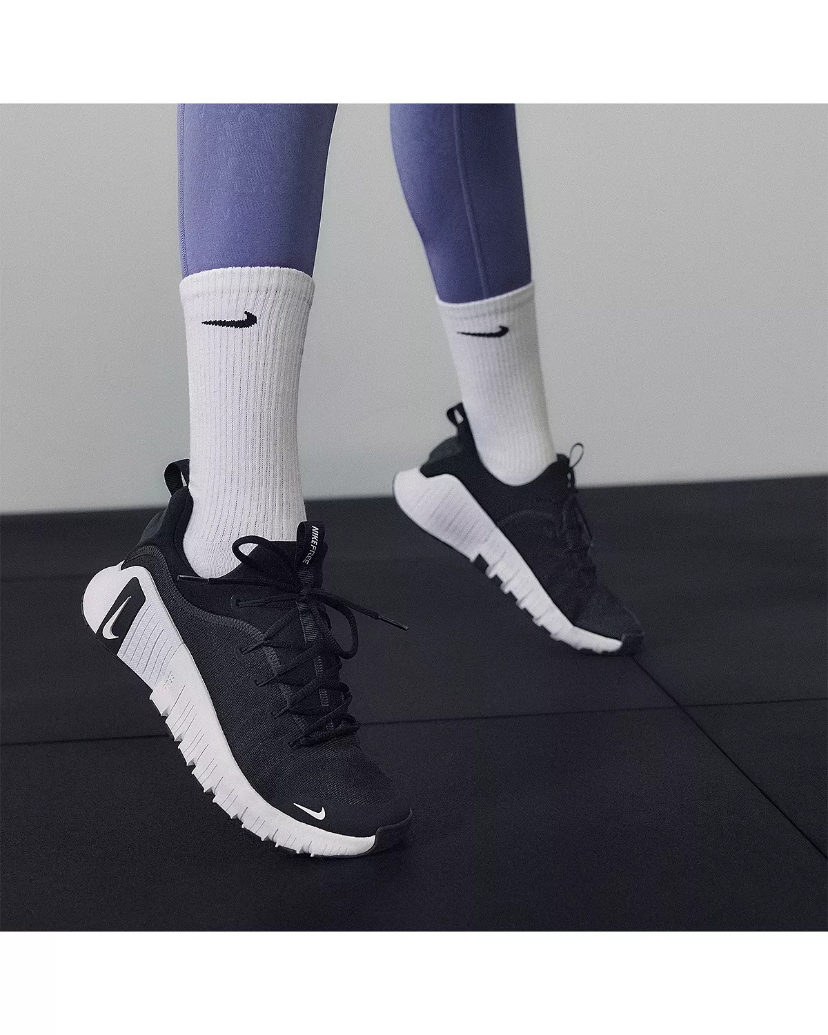 Women's Free Metcon 6 Sneakers - 4