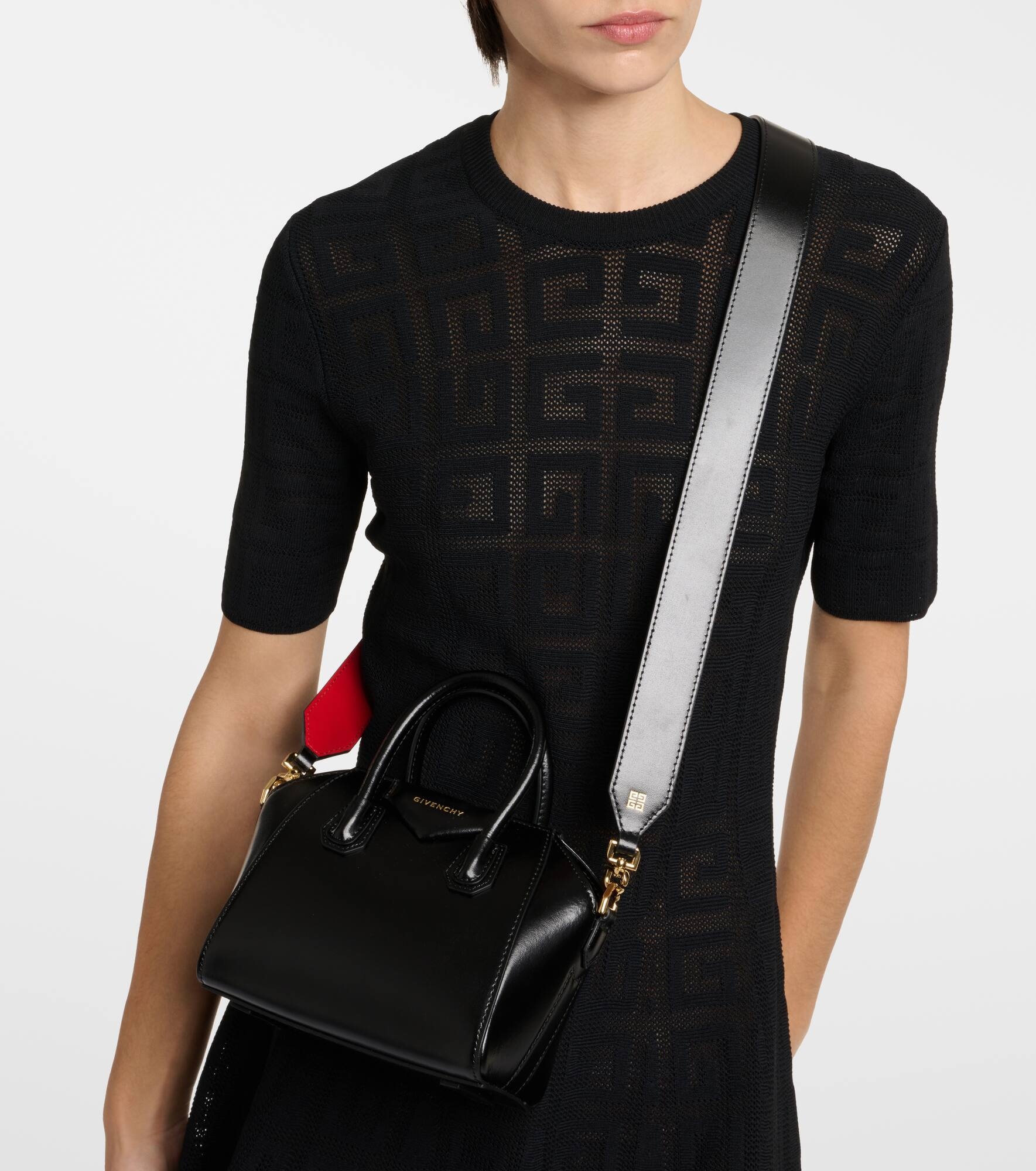 Antigona Toy leather tote bag - 7
