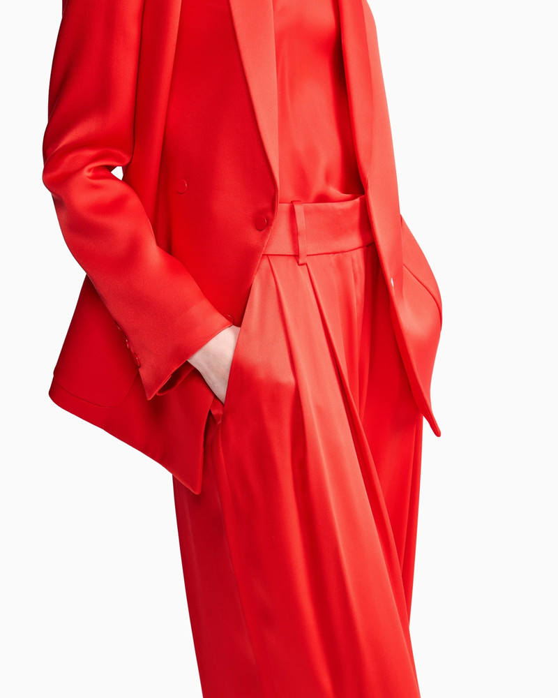 THREE-PIECE DOUBLE-BREASTED OLYMPIC CEREMONY SUIT 9