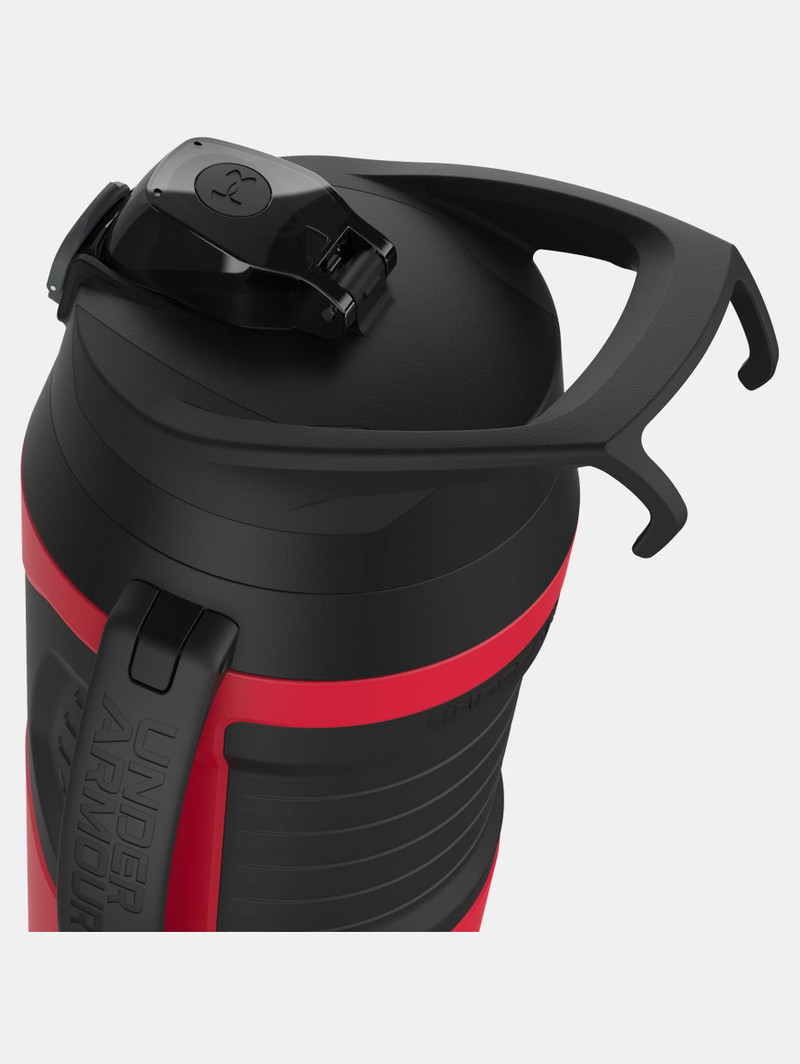 UA Playmaker 64 oz. 5