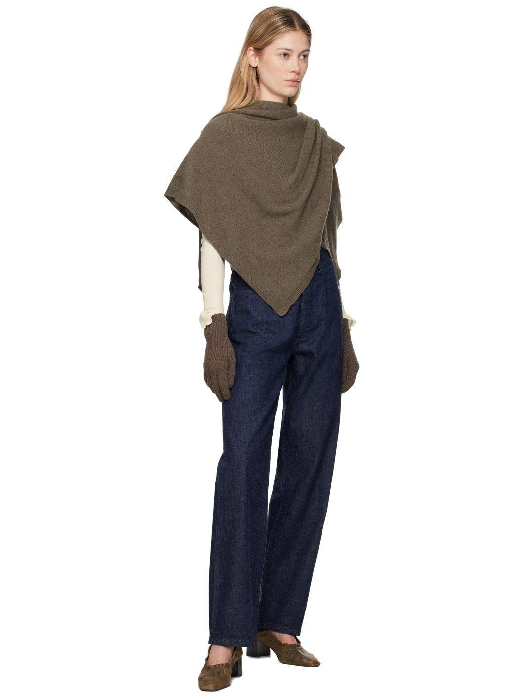 Brown Whit Scarf - 3