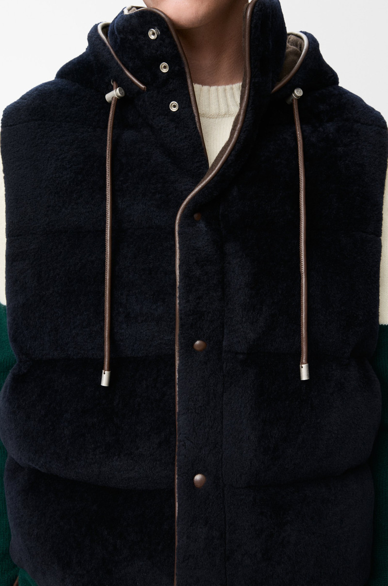 Padded vest in shearling 5