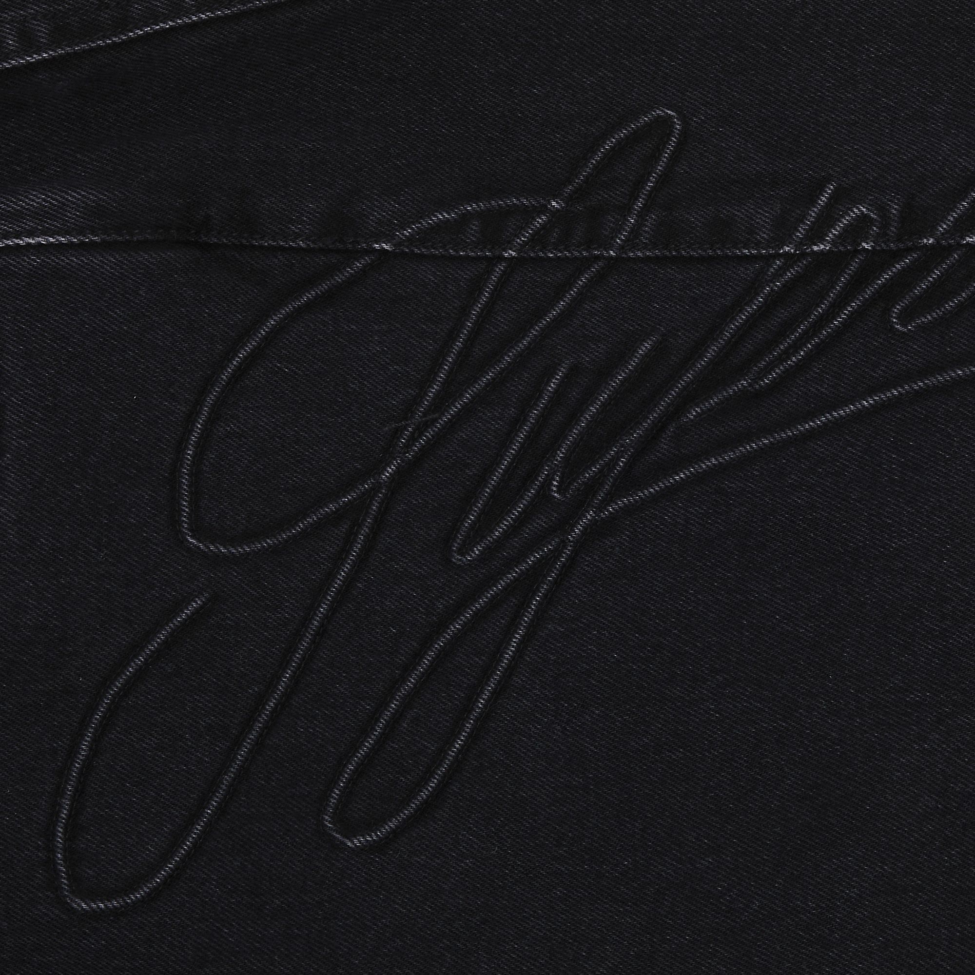 パンツ Supreme Script Baggy Denim Short Black Supreme Script Baggy Denim Short (SS24) - $138