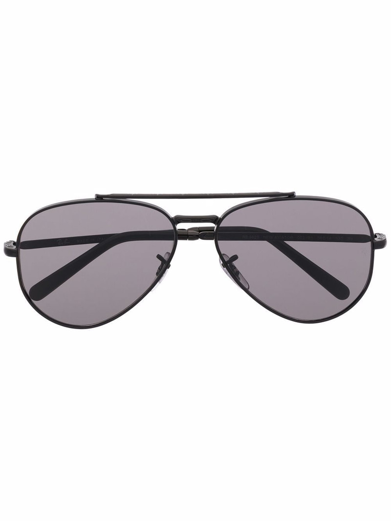 aviator-frame sunglasses 1