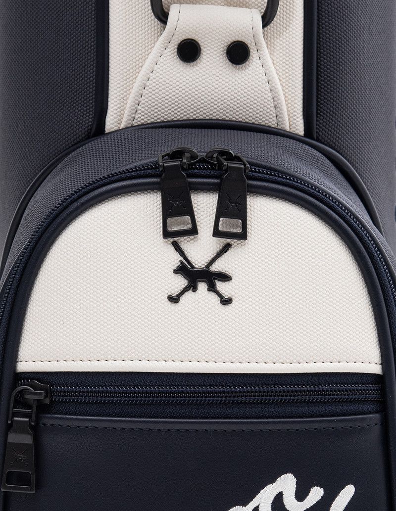 Unisex Script Logo Half Bag 8