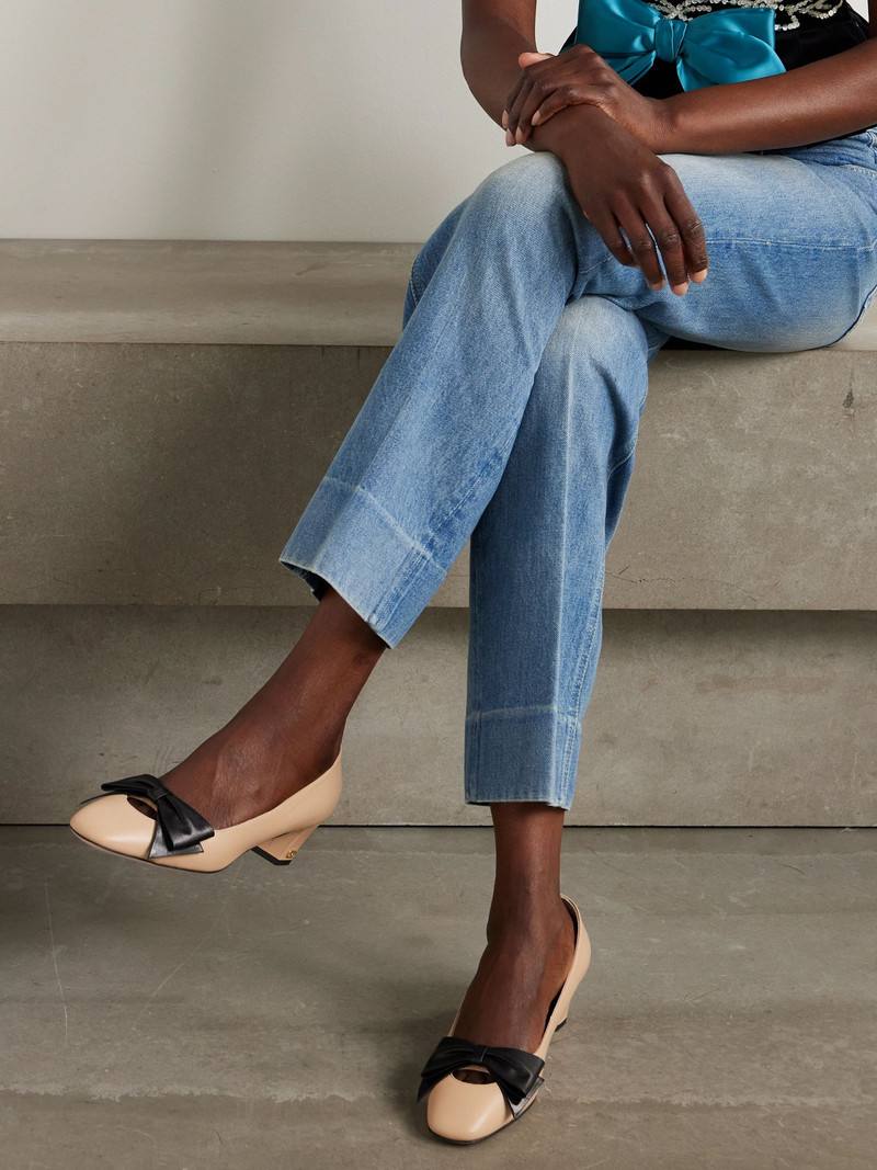 Valentino Bowow 45 bow-embellished leather pumps Beige outlook