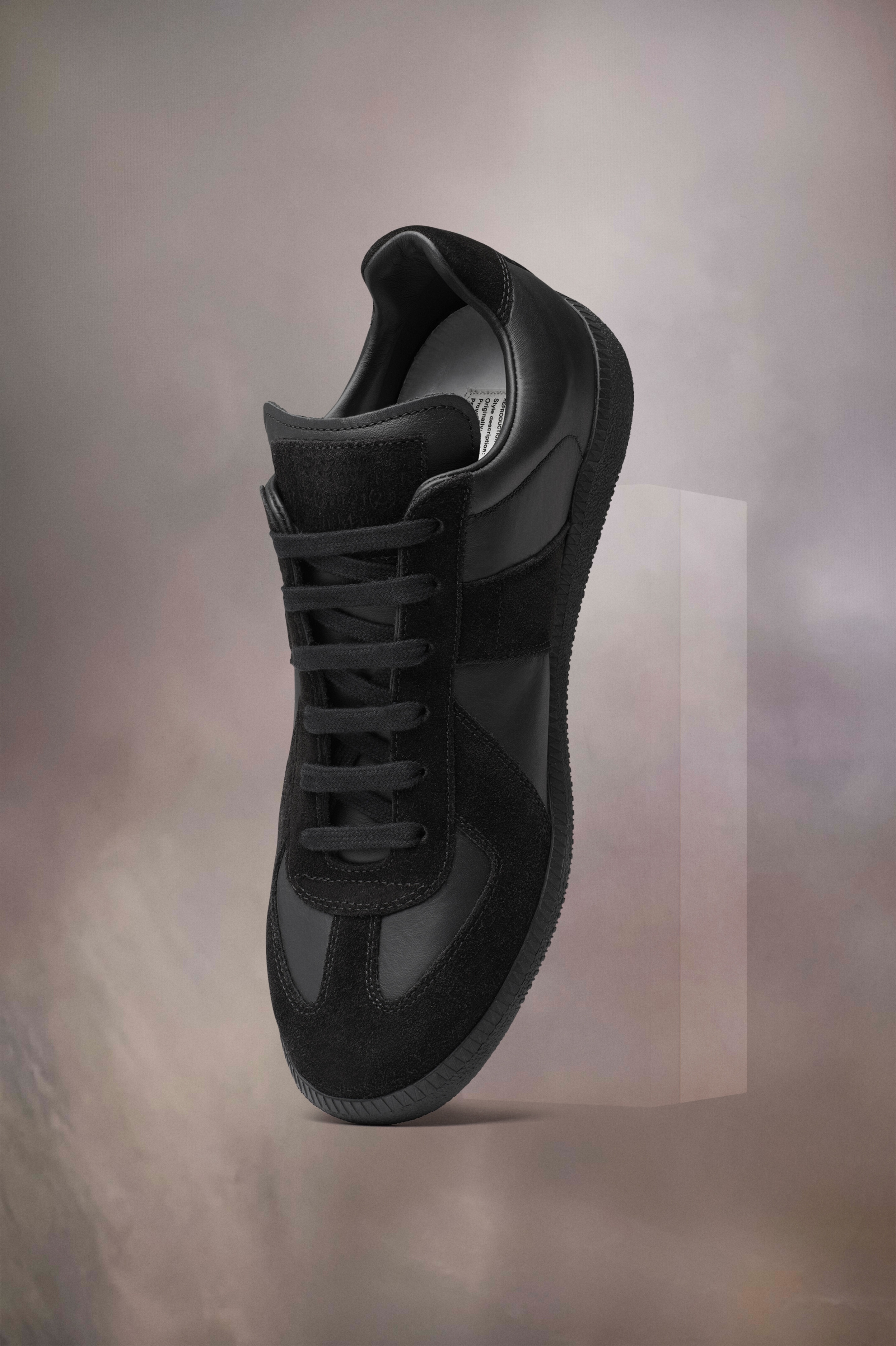 Replica sneaker - 1