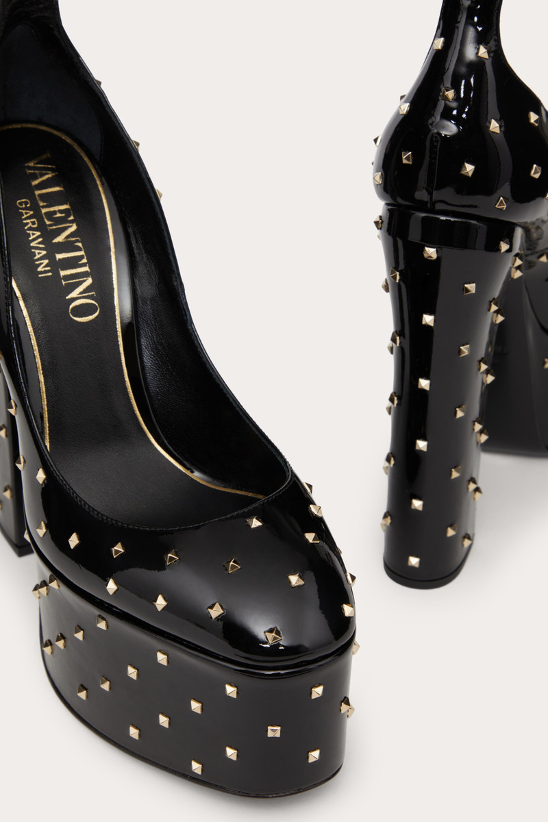 VALENTINO GARAVANI TAN-GO PATENT LEATHER PLATFORM PUMP WITH MICRO STUDS 155MM 5