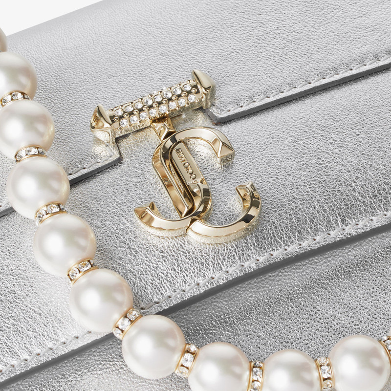 Avenue Quad XS
Silver Metallic Nappa Leather Shoulder Bag with Pearl Strap 4